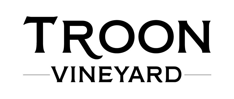 Troon Vineyards Logo